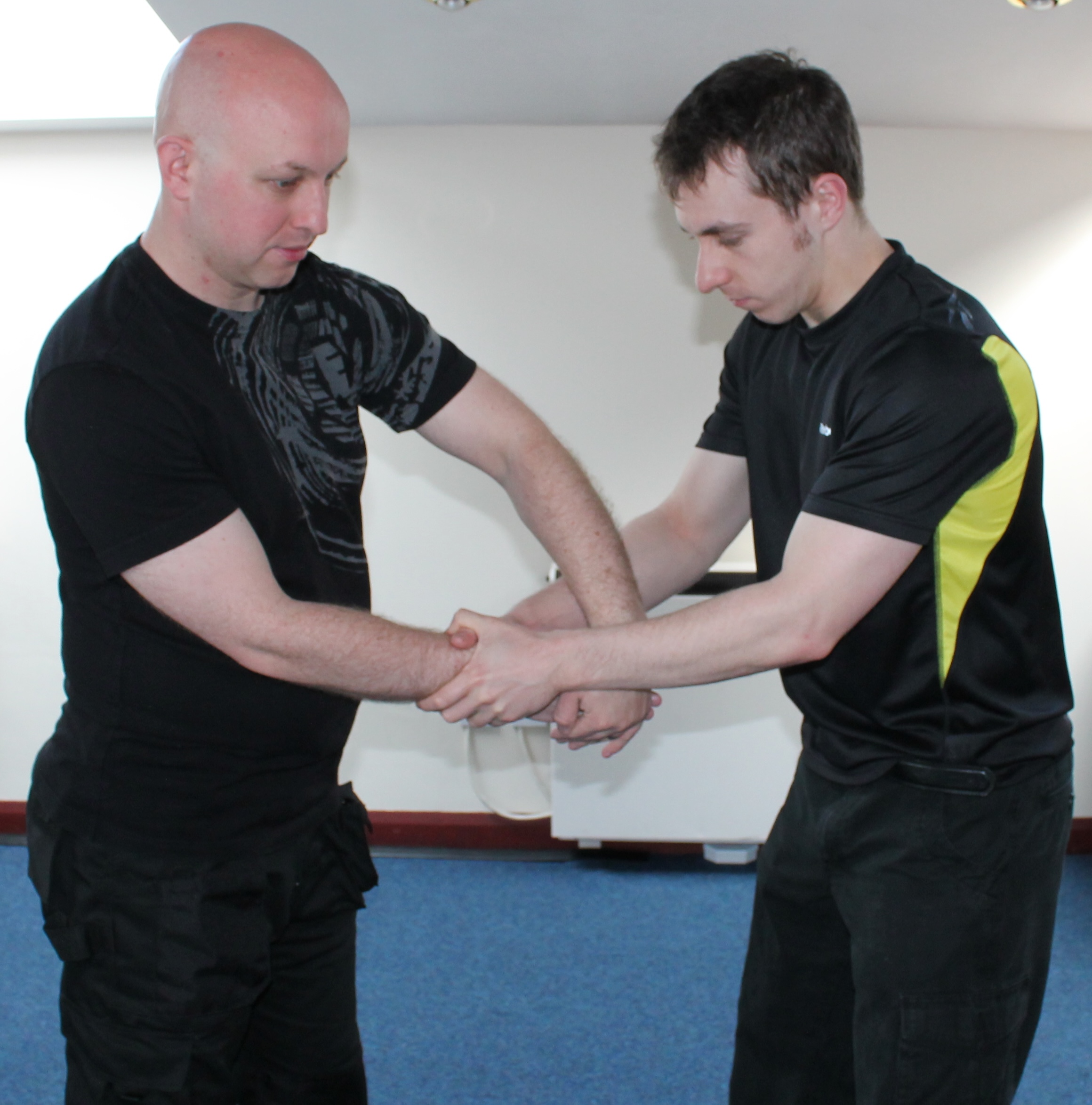 Single wrist grab